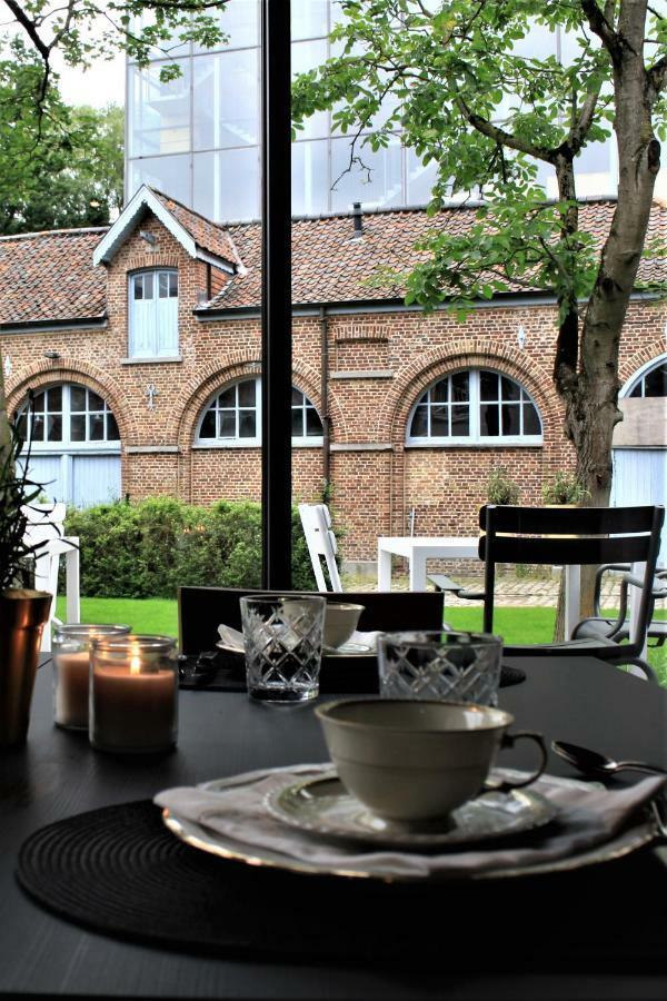 Broel4 Bed and Breakfast Kortrijk Exteriör bild